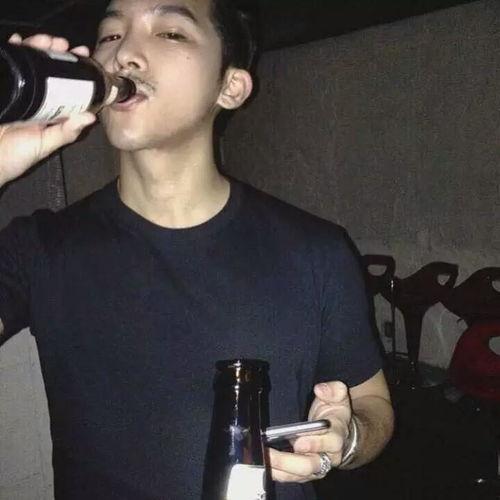 娱乐吃瓜的头像男生霸气,娱乐界的风云人物